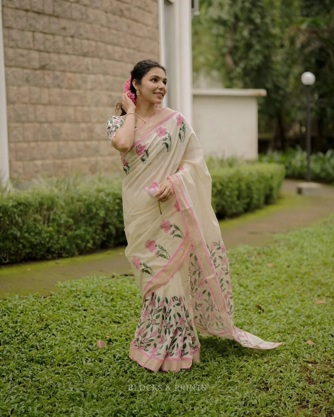 Digital Printed Women's Linen Cotton Saree, Off-White with Pink Floral Print, Traditional Border