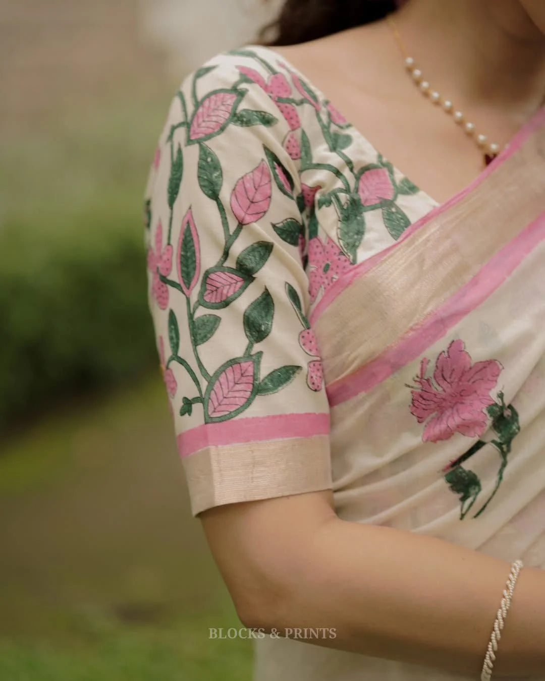 Digital Printed Women's Linen Cotton Saree, Off-White with Pink Floral Print, Traditional Border